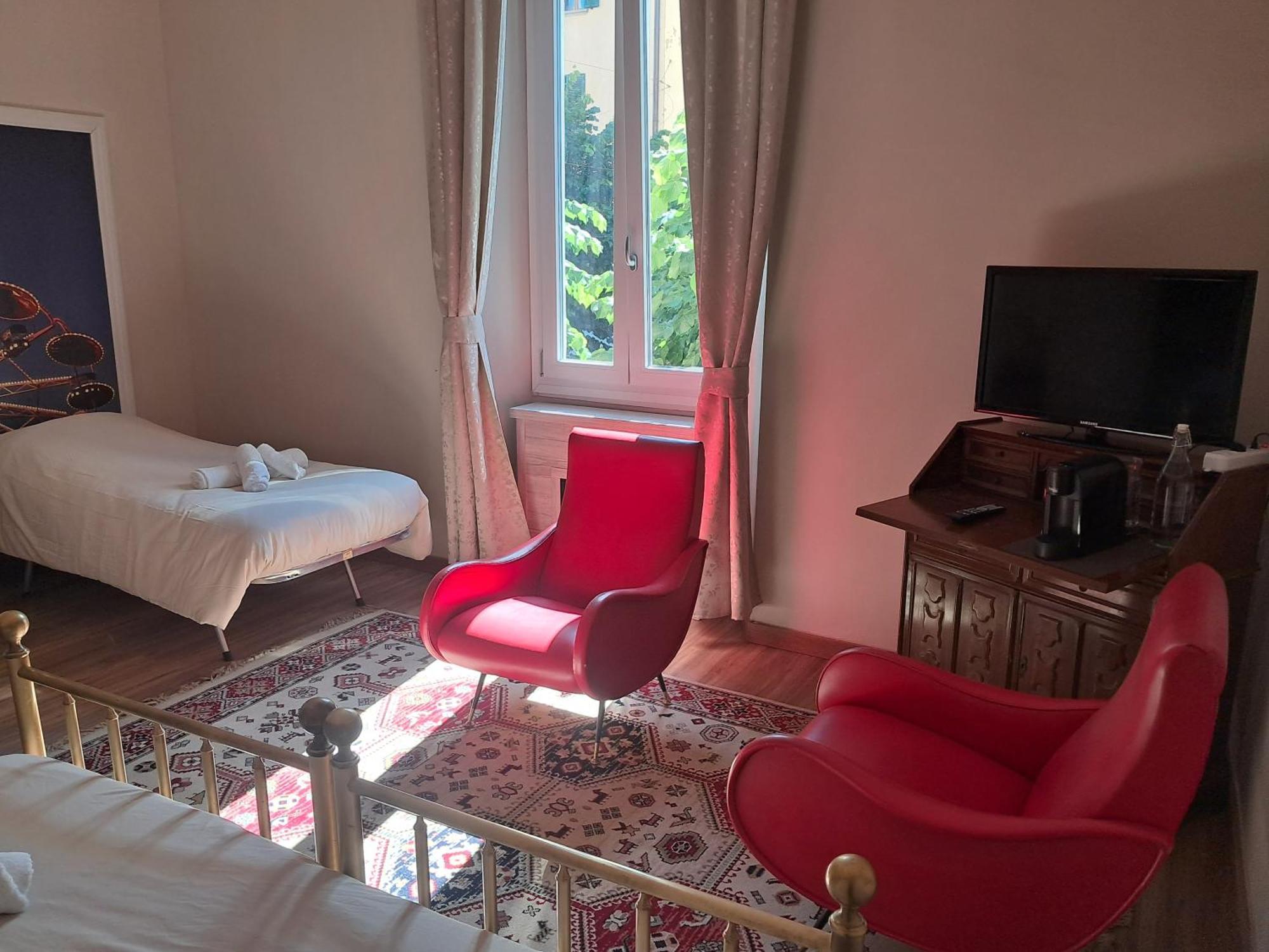 Deluxe Family Room